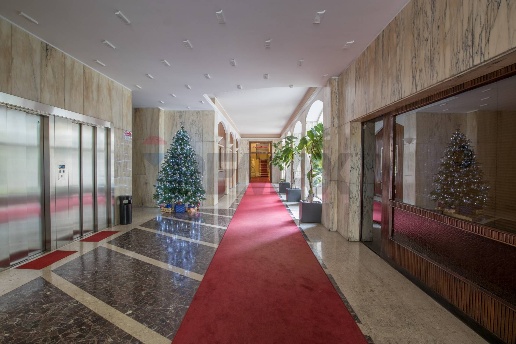 appartamento in vendita a Milano in zona Porta Nuova