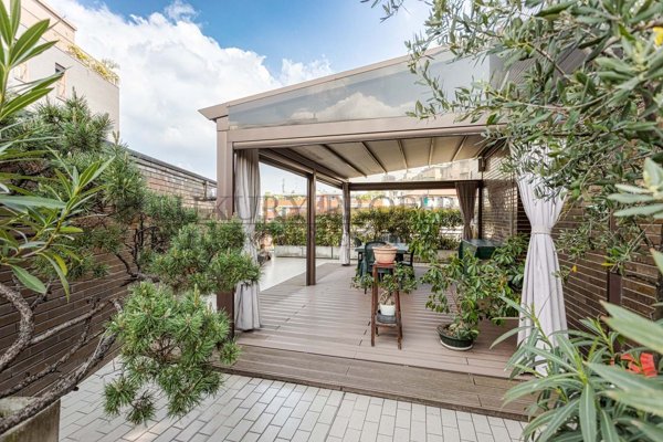 appartamento in vendita a Milano in zona Solari