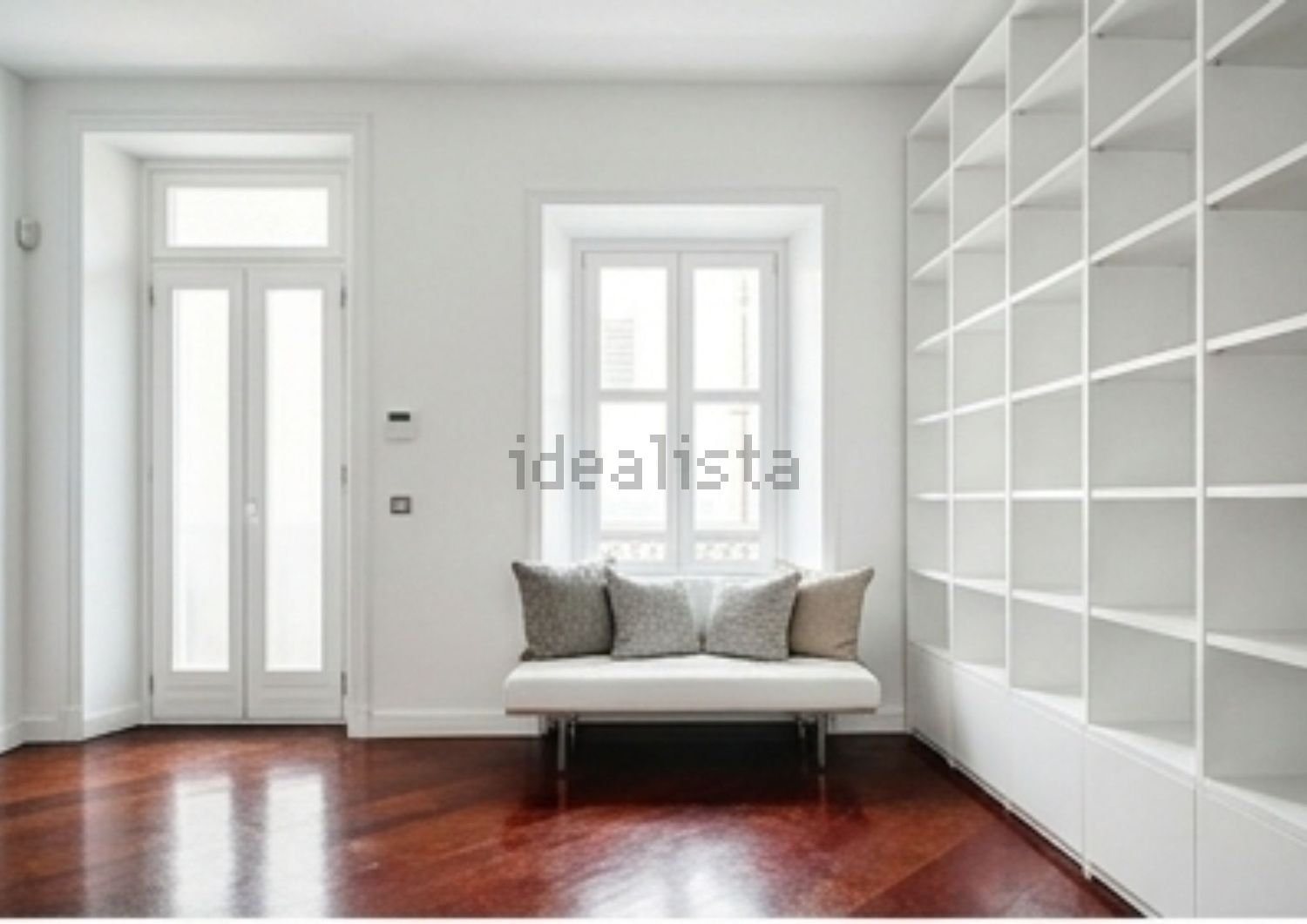 appartamento in vendita a Milano in zona Cadorna