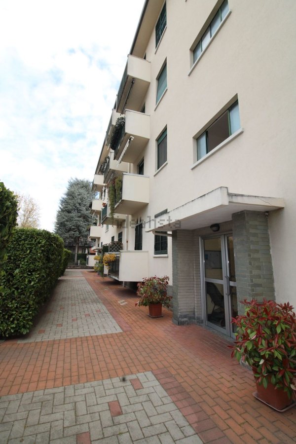 appartamento in vendita a Milano in zona Garegnano