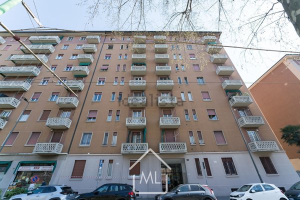 appartamento in vendita a Milano in zona Prato Centenaro