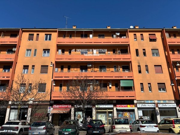 appartamento in vendita a Milano in zona Quarto Oggiaro