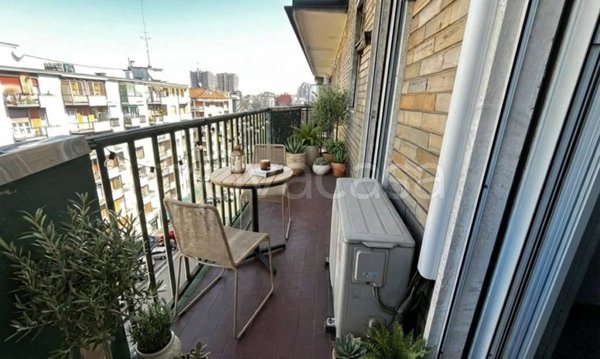 appartamento in vendita a Milano in zona Corvetto