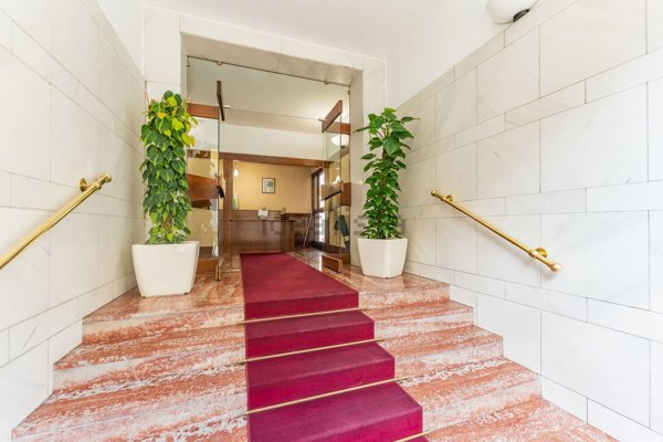 appartamento in vendita a Milano in zona Bocconi