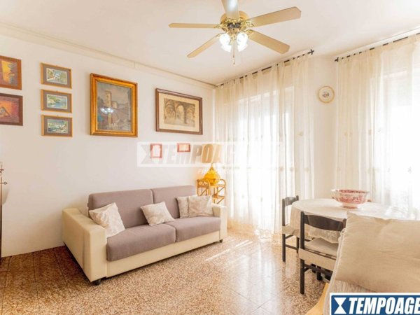 appartamento in vendita a Milano in zona Quarto Oggiaro