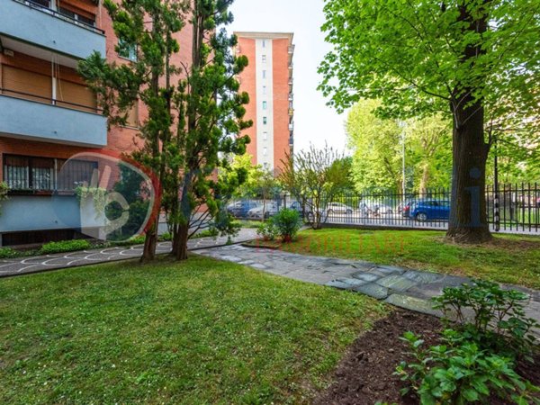 appartamento in vendita a Milano in zona QT8