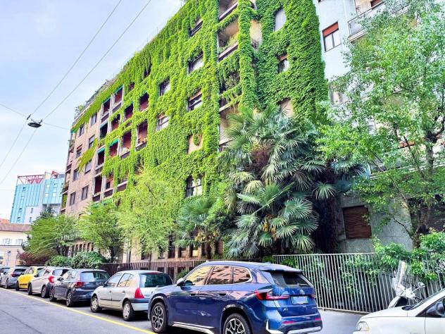 appartamento in vendita a Milano in zona Porta Vigentina
