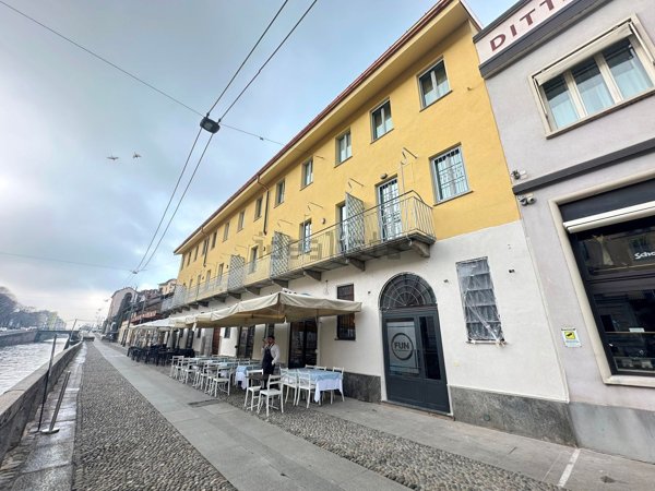 appartamento in vendita a Milano in zona Porta Genova