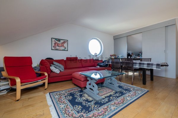 appartamento in vendita a Milano in zona Ronchetto sul Naviglio