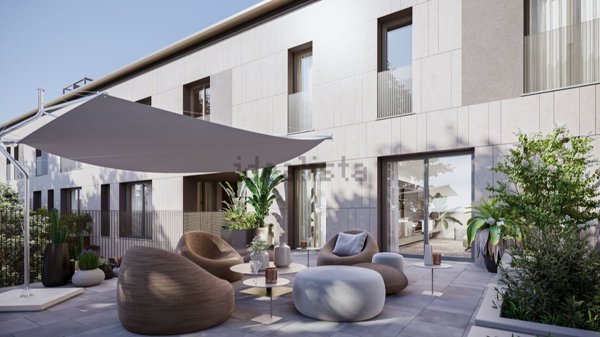 appartamento in vendita a Milano in zona Lorenteggio