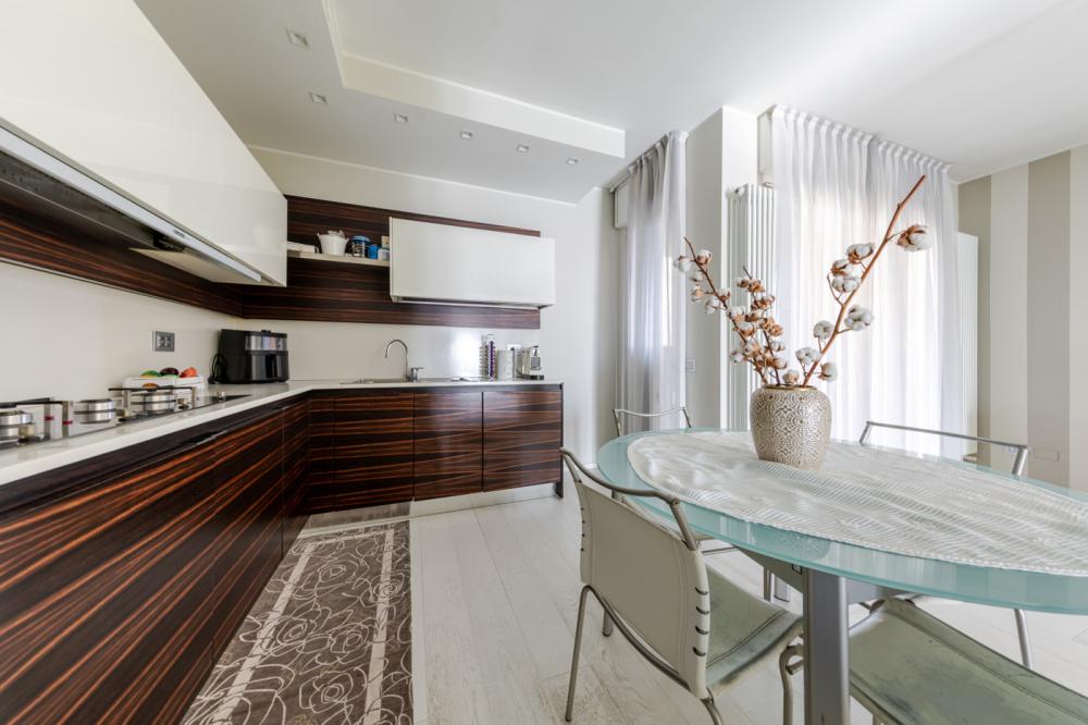 appartamento in vendita a Milano in zona Vigentino