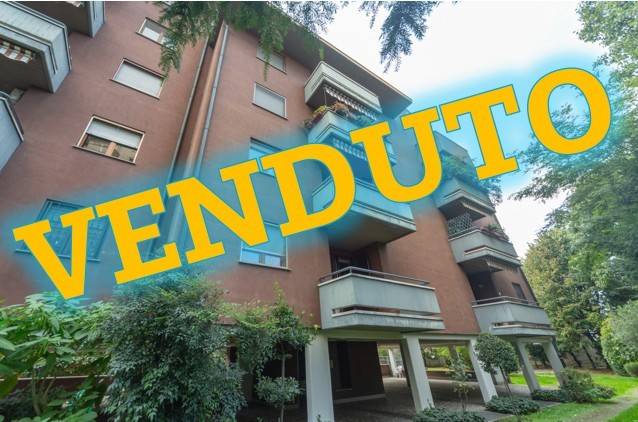 appartamento in vendita a Milano in zona Vigentino