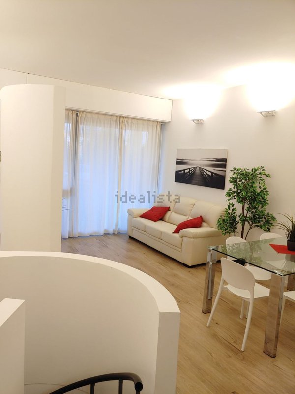 appartamento in vendita a Milano in zona Barona