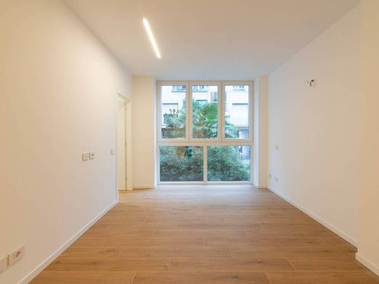 appartamento in vendita a Milano in zona Bullona