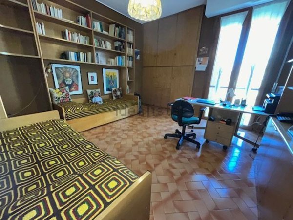 appartamento in vendita a Milano in zona Famagosta