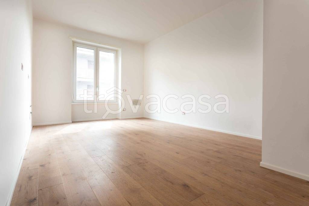 appartamento in vendita a Milano in zona Piazzale Lodi