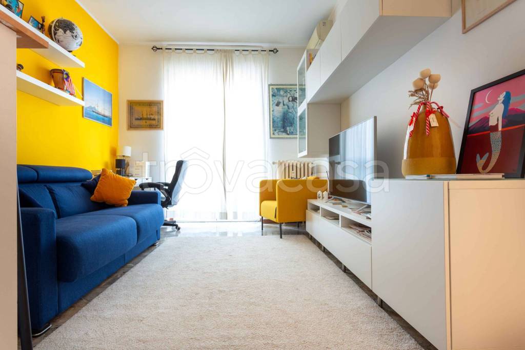 appartamento in vendita a Milano in zona Vigentino