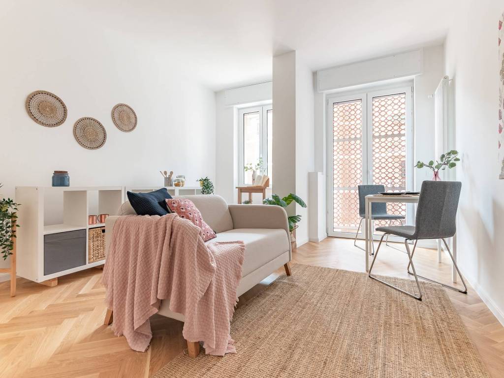 appartamento in vendita a Milano in zona Sempione