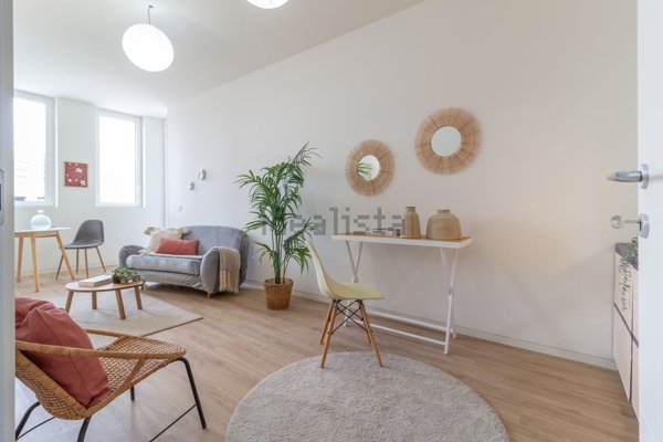 appartamento in vendita a Milano in zona Vigentino