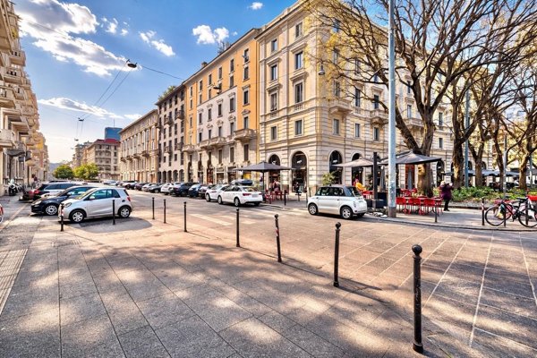 appartamento in vendita a Milano in zona Sempione