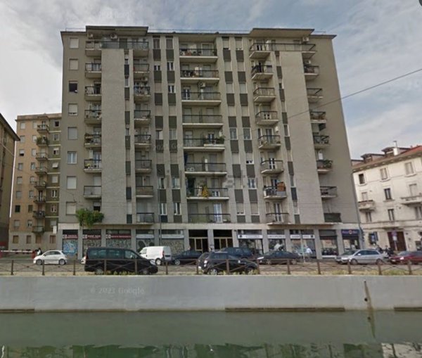 appartamento in vendita a Milano in zona Porta Genova