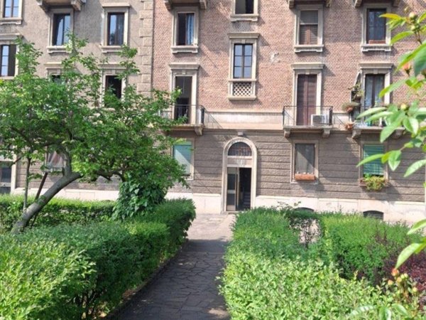 appartamento in vendita a Milano in zona Lambrate