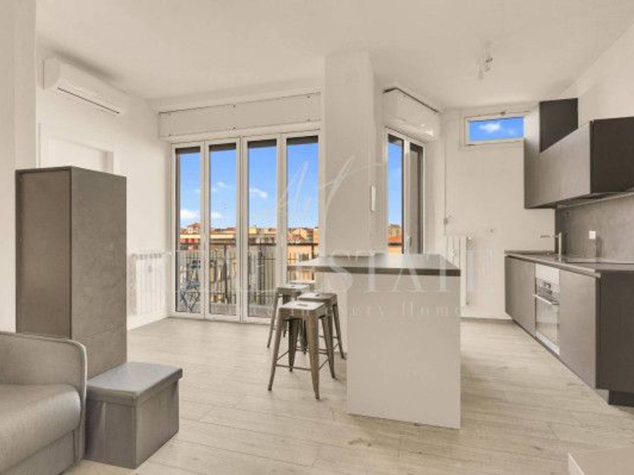 appartamento in vendita a Milano in zona Loreto