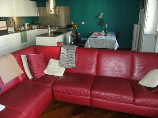 appartamento in vendita a Milano in zona Parco Solari