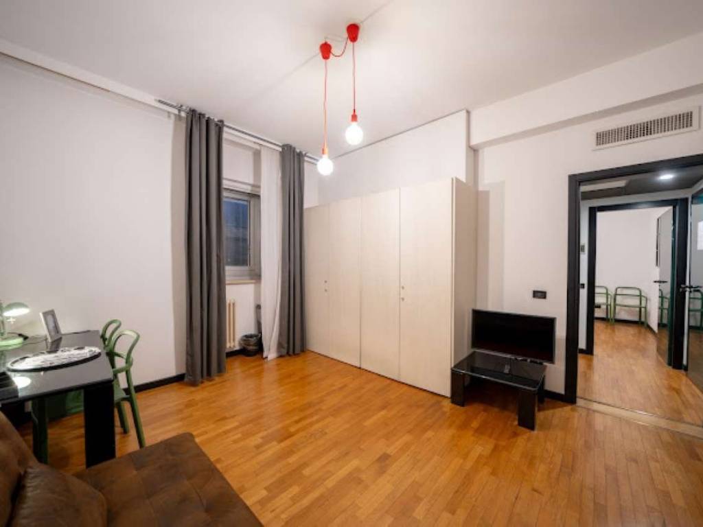 appartamento in vendita a Milano in zona Sempione