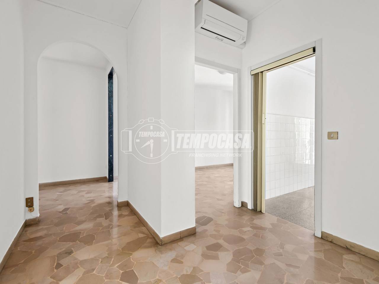 appartamento in vendita a Milano in zona Calvairate