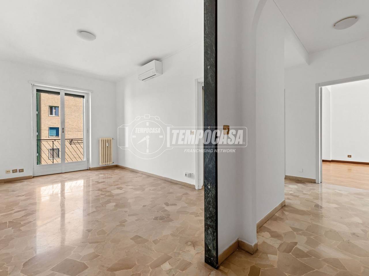 appartamento in vendita a Milano in zona Calvairate