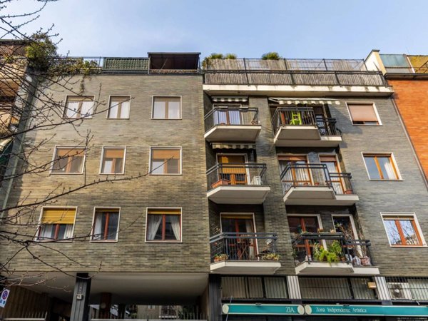 appartamento in vendita a Milano in zona Stadera