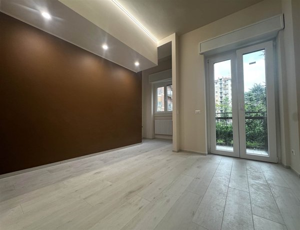 appartamento in vendita a Milano in zona Barona