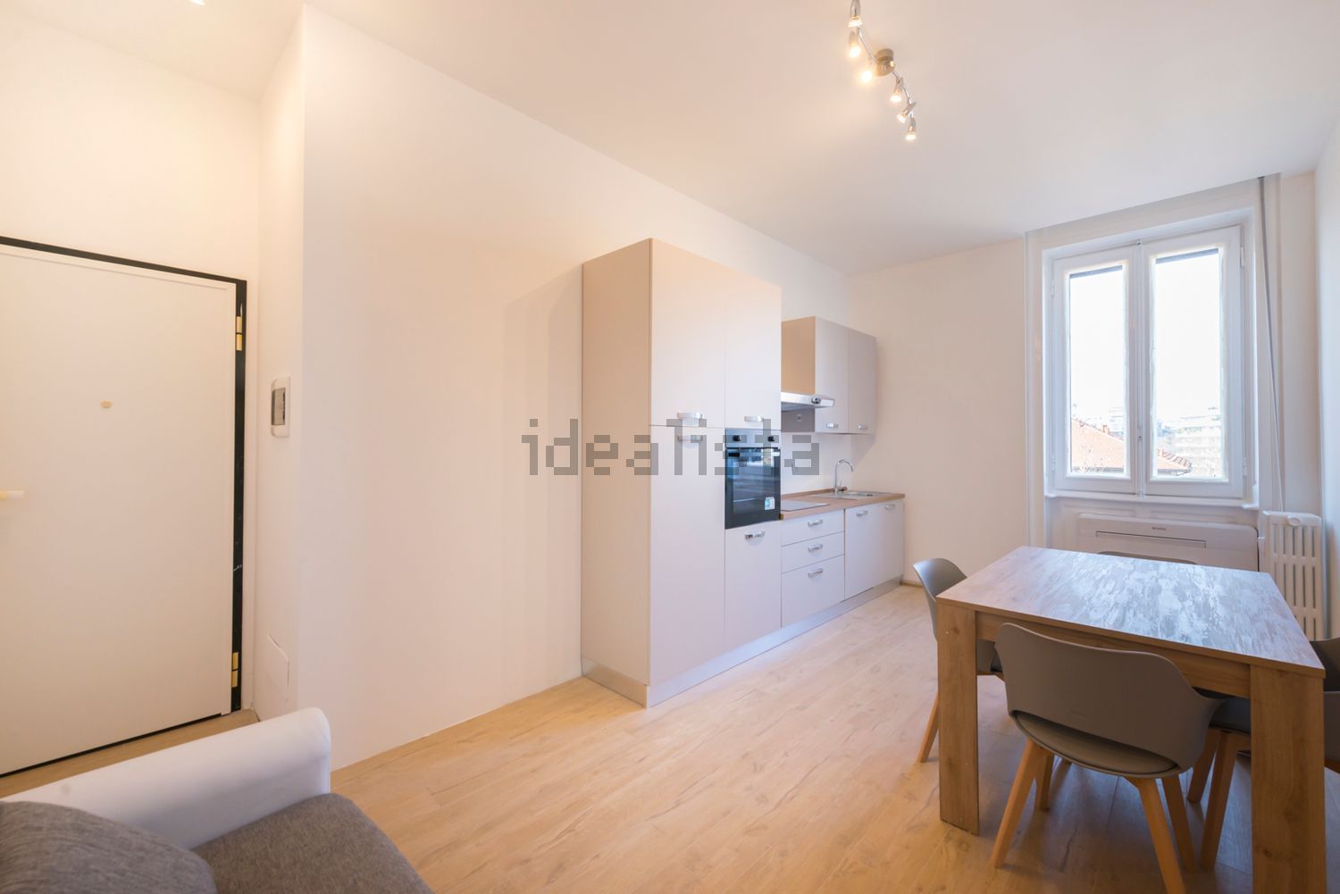 appartamento in vendita a Milano in zona Città Studi