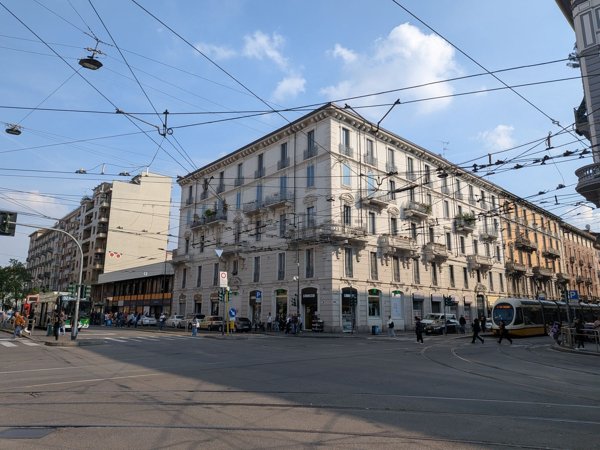 negozio in vendita a Milano in zona Isola