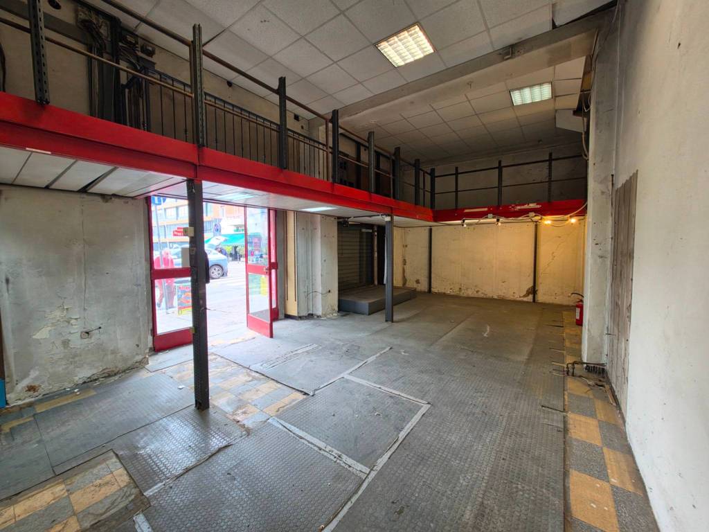 negozio in vendita a Milano