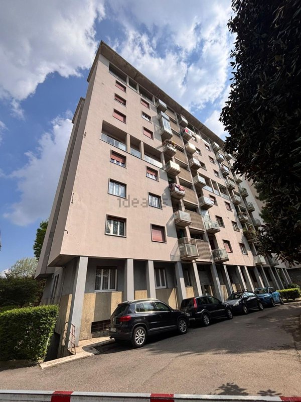 appartamento in vendita a Milano in zona Comasina