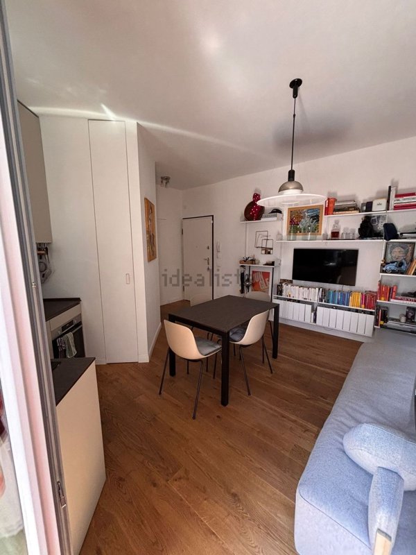 appartamento in vendita a Milano in zona Sempione