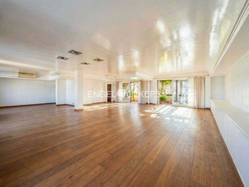 appartamento in vendita a Milano in zona Centro Direzionale