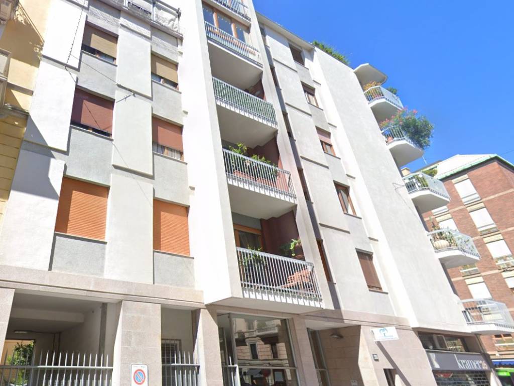 ufficio in vendita a Milano in zona Porta Venezia