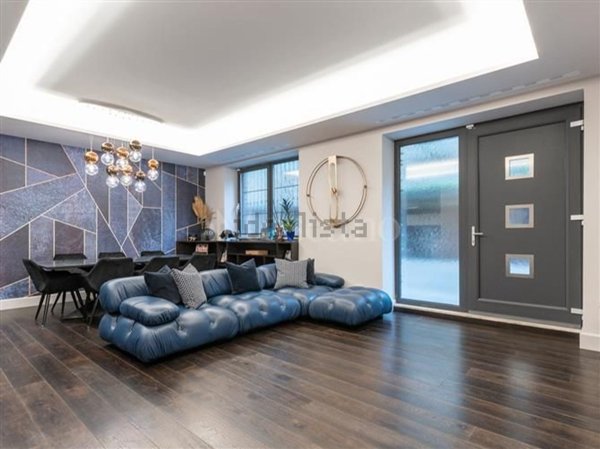 appartamento in vendita a Milano in zona Solari