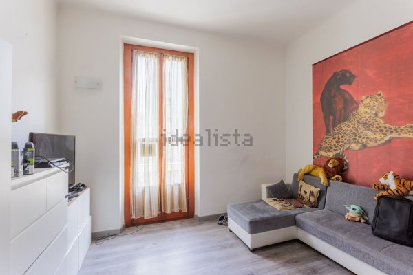 appartamento in vendita a Milano in zona Porta Genova