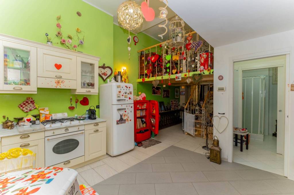 appartamento in vendita a Milano in zona Città Studi