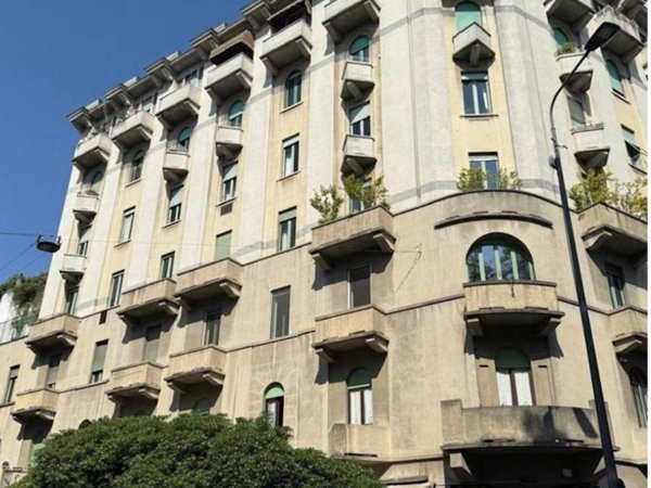 appartamento in vendita a Milano in zona Solari