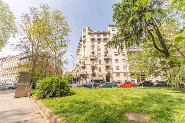 appartamento in vendita a Milano in zona Parco Solari