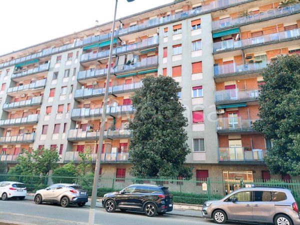 appartamento in vendita a Milano in zona Prato Centenaro