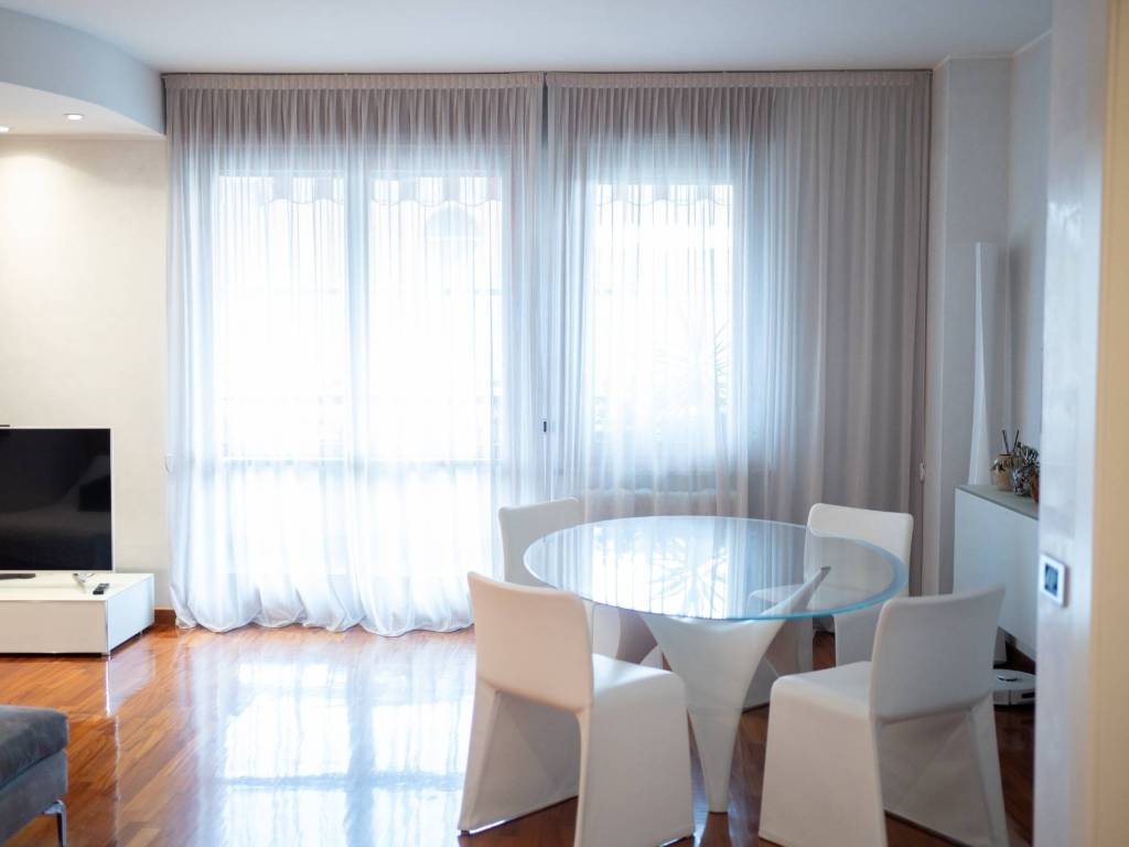 appartamento in vendita a Milano in zona Vigentino