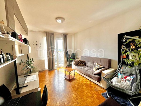 appartamento in vendita a Milano in zona Quartiere degli Olmi
