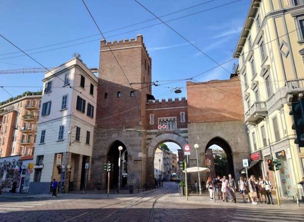 appartamento in vendita a Milano in zona Porta Ticinese