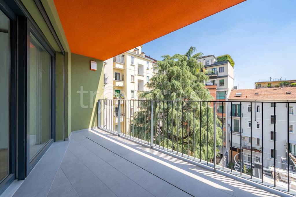 appartamento in vendita a Milano in zona Solari